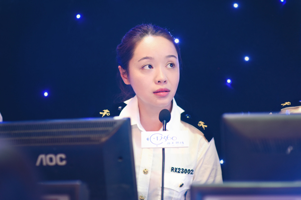 南京海关12360服务热线的女先锋们(图)