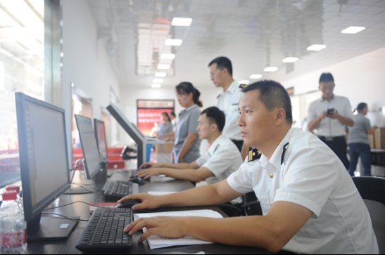 新疆跨境电商进口业务在霍尔果斯开启(图)