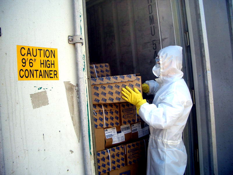 来自疫区的进口冻猪产品入境 张家港海关严阵