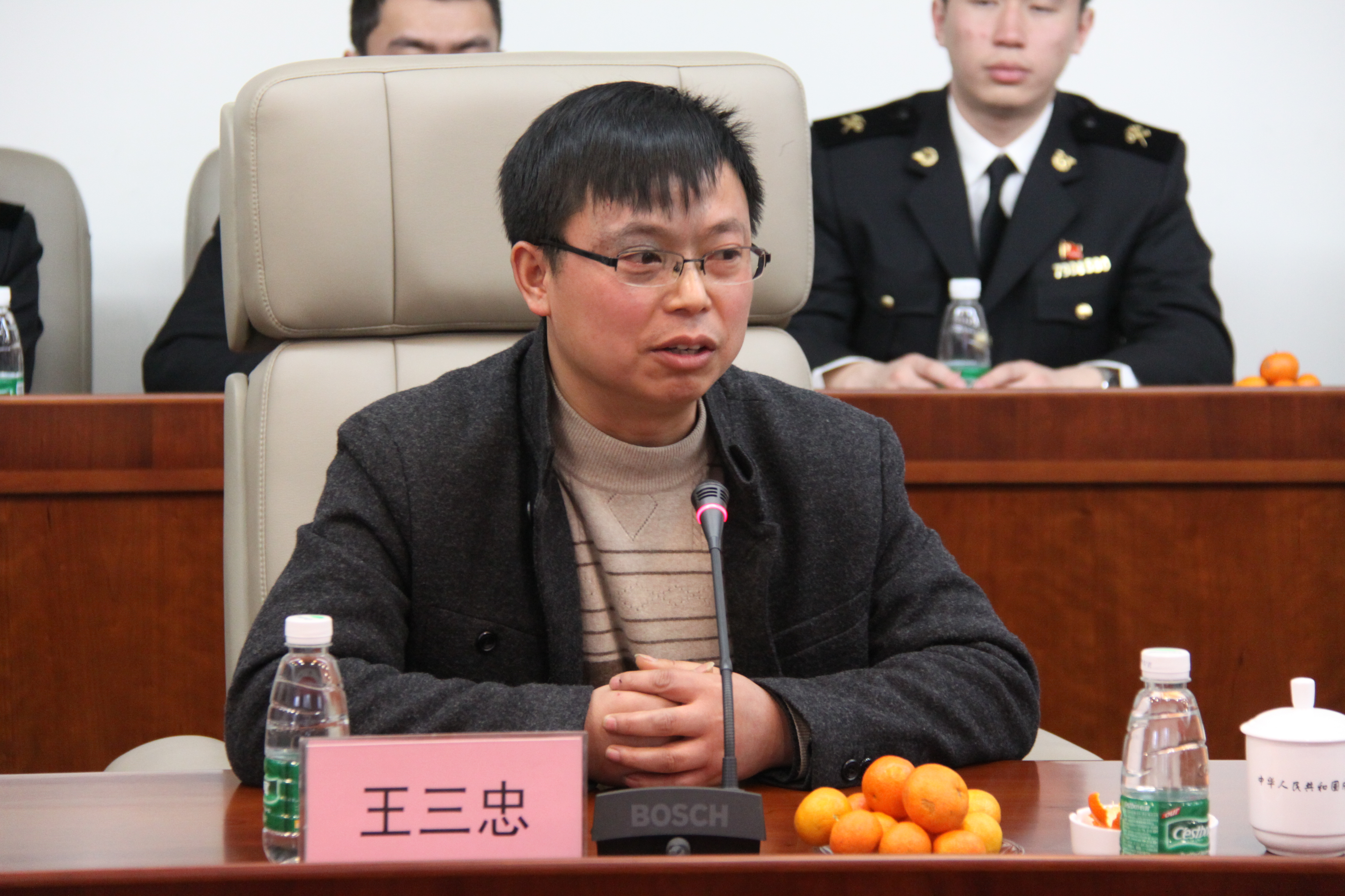 成都海关举行蒲江县圆梦大学学生与青年关员座