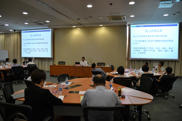 国口办主任黄胜强在上海海关学院为中央组织部