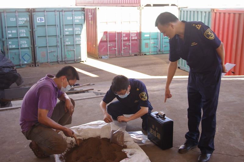 监管与服务并举 茂名海关严把国门服务经济发