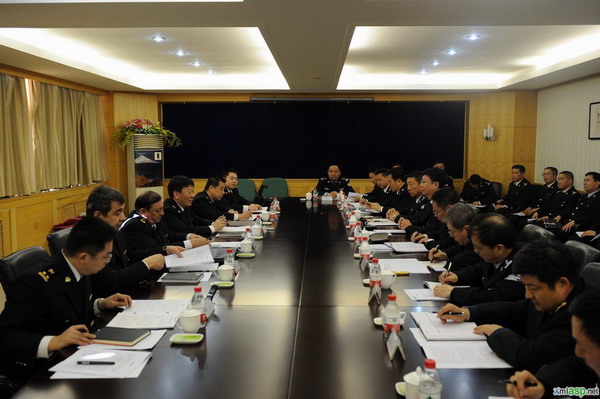 薛金楼关长一行赴霍尔果斯海关检查指导工作