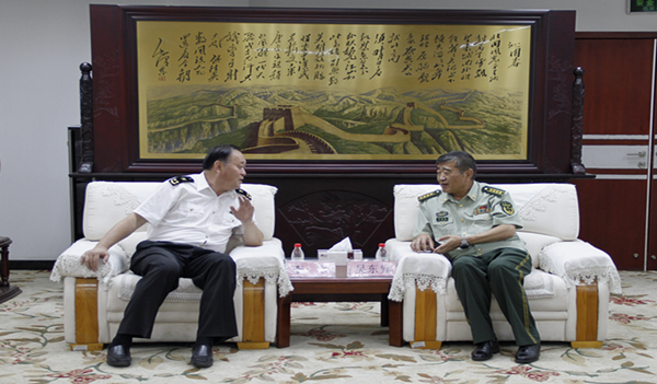 关区海关开展八一建军节慰问活动