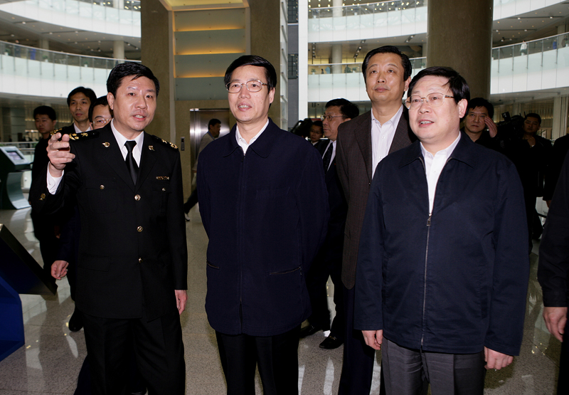 天津市委书记张高丽同志视察我关报关现场