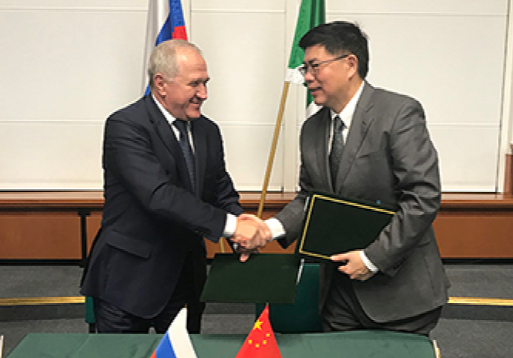 邹志武访问俄罗斯海关(图)