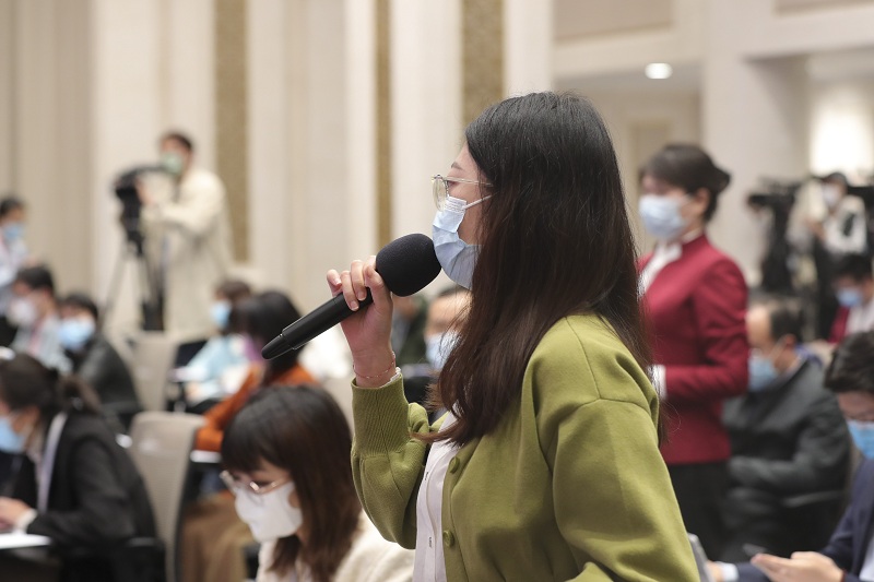 新华社记者