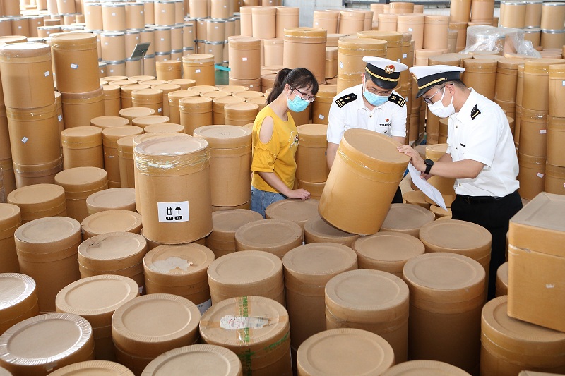 “破壁”出新，南京海关帮扶禽源性硫酸软骨素首次出口欧盟（图）